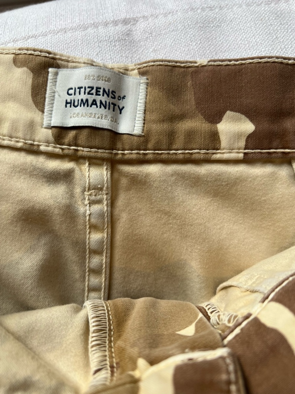 Citizens Of Humanity Marcelle Cargo Tan & Brown Camo Pants - Picture 4 of 5